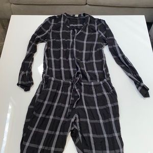 Plaid jumpsuit with drawstring waist, long sleeves